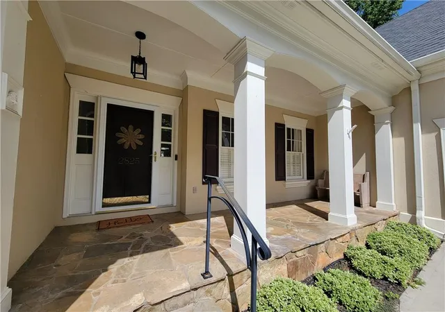 Photo 3 of Single family home for sale at 2825 Gleneagles Pointe, Alpharetta, GA 30005 | MLS# 7821846 | Listing updated on 2026-09-06