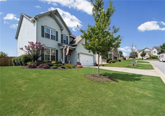 Photo 4 of Sale Pending at 4815 Frontier Dr, Cumming, GA 30028 | MLS# 7818818 | Listing updated on 2026-08-29