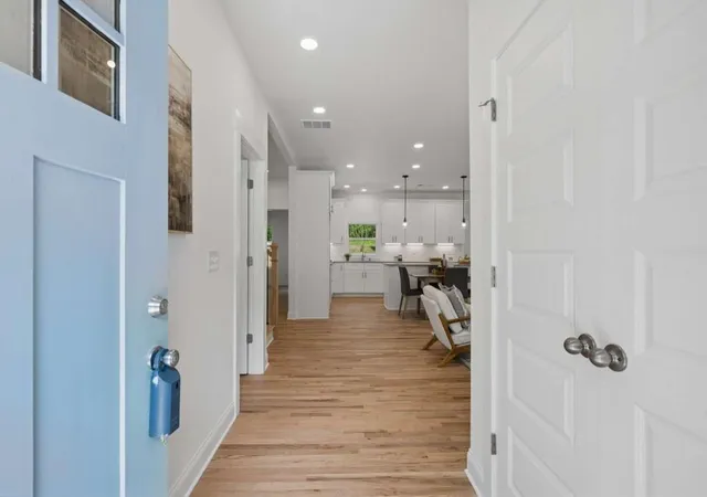 4th image of 544 Westmeath Dr Sw, Atlanta, GA 30310 | MLS# 7812977
