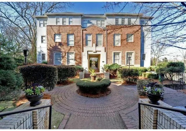 Townhouse at 1170 N Highland Ave Ne #B14, Atlanta, GA 30306 | MLS# 4331062 |  | Sold on 2012-04-17