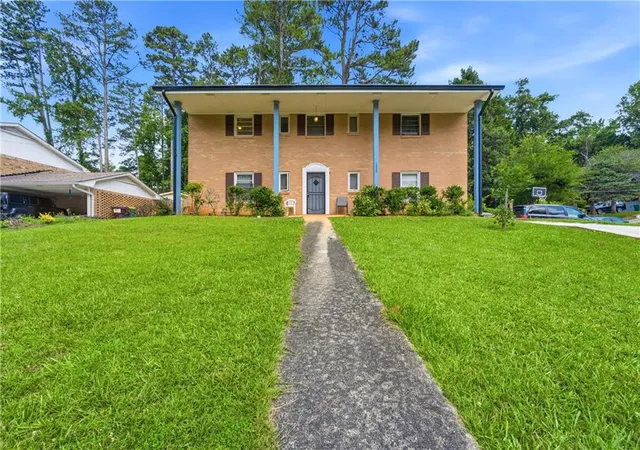 Photo 2 of Single family home for sale at 1020 Cedar Cir, Forest Park, GA 30297 | MLS# 7790186 | Listing updated on 2026-08-19