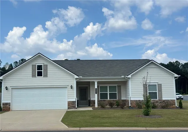Photo 1 of Single family home for sale at 121 Creek Rd, Eatonton, GA 31024 | MLS# 7798601 | Listing updated on 2026-08-20