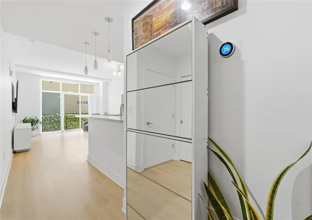 3rd image of 171 Auburn Ave, Atlanta, GA 30303