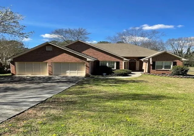 1st image of 381 Etowah Dr, Cartersville, GA 30120 | MLS# 7791840