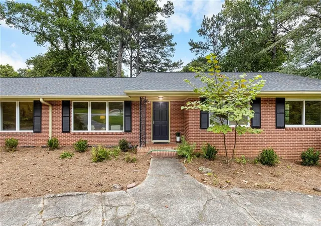 Photo 1 of Single family home for sale at 2433 Kingscliff Dr Ne, Atlanta, GA 30345 | MLS# 7846908 | Listing updated on 2026-10-08