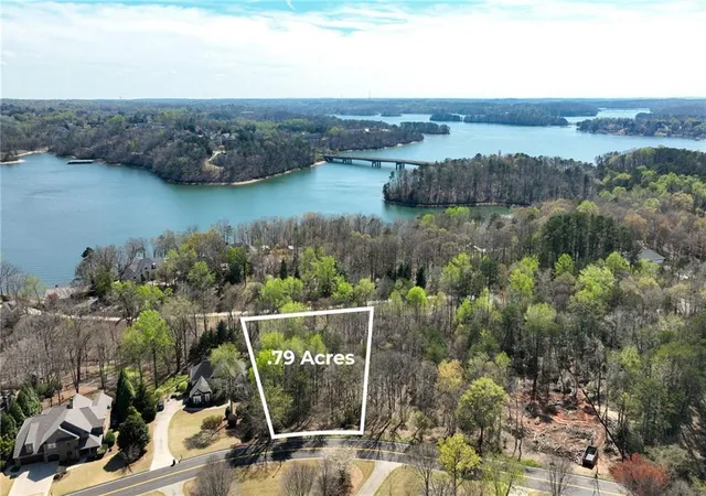 Homes for sale in Gainesville, GA | 308 Point Olympus Dr, Gainesville, GA 30506 | MLS# 7743832