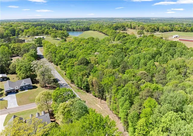 5th image of 2 Woods Bridge Rd, Commerce, GA 30529 | MLS# 7790571