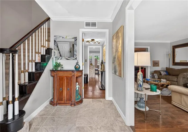 Photo 4 of Condo for sale at 3 Pendleton Pl NE, Atlanta, GA 30342 | MLS# 7818738 | Listing updated on 2026-10-08