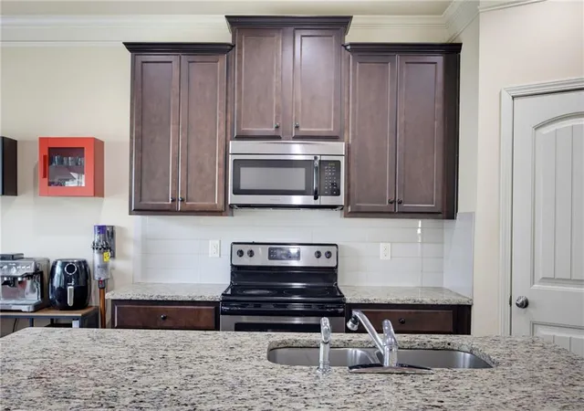 Photo 4 of Single family home for sale at 2978 Woodward Dl Trl, Buford, GA 30519 | MLS# 7817654 | Listing updated on 2026-08-17