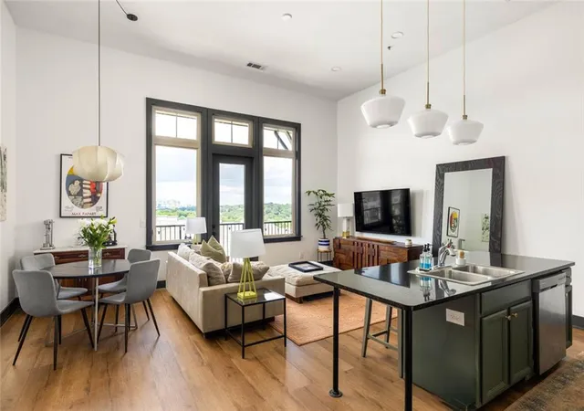 2nd image of 1195 Milton Ter Se #4406, Atlanta, GA 30315 | MLS# 7813850