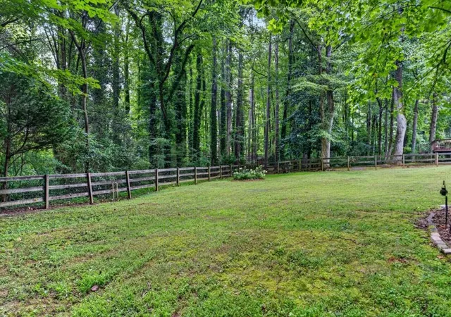 Photo 3 of Sale Pending at 40 Raquel Dr, Marietta, GA 30064 | MLS# 7810402 | Listing updated on 2026-08-19