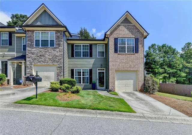 Townhouse for sale at 2862 Ridgeview Dr Sw, Atlanta, GA 30331 | MLS# 7824226
