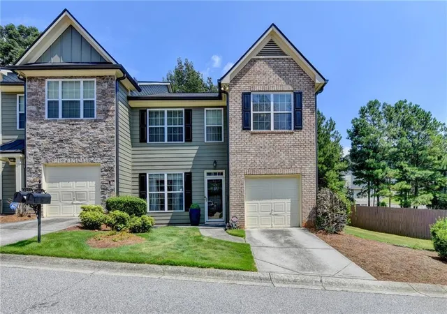 Photo 2 of Townhouse for sale at 2862 Ridgeview Dr Sw, Atlanta, GA 30331 | MLS# 7824226 | Listing updated on 2026-08-31