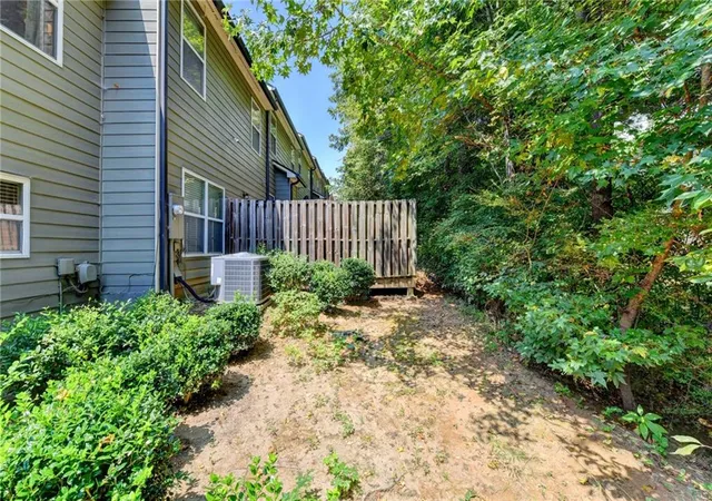 Photo 54 of Townhouse for sale at 2862 Ridgeview Dr Sw, Atlanta, GA 30331 | MLS# 7824226 | Listing updated on 2026-08-31