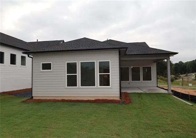 2nd image of 1331 Autumn Lake Dr, Gainesville, GA 30504 | MLS# 7786484