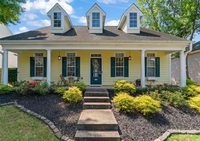 3rd image of 611 Brookwater Dr, Stockbridge, GA 30281 | MLS# 7824547