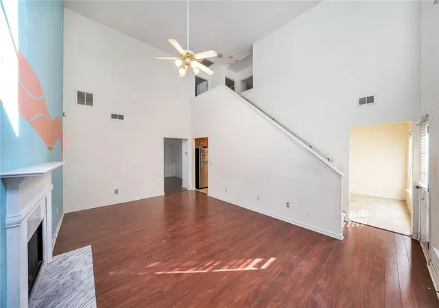 Photo 4 of Sale Pending at 9886 Vista Cir, Union City, GA 30291 | MLS# 7675818 | Listing updated on 2026-10-19