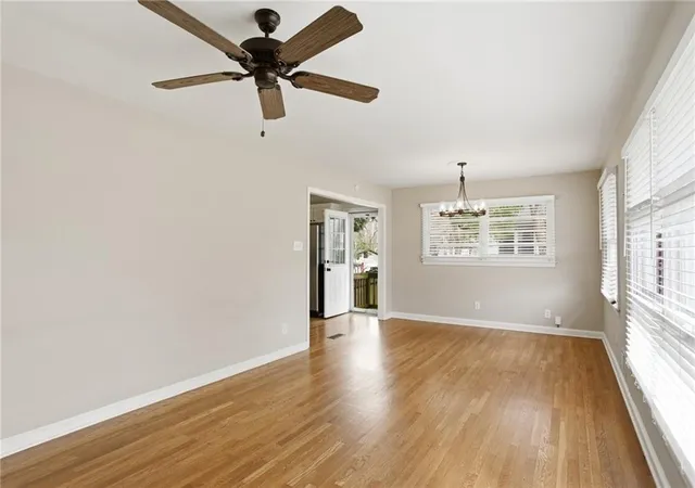 Photo 4 of Single family home for sale at 305 Brookwood Dr SW, Marietta, GA 30064 | MLS# 7823629 | Listing updated on 2026-10-17