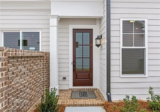 Photo 4 of Single family home for sale at 126 Herring Dr, Hoschton, GA 30548 | MLS# 7808387 | Listing updated on 2026-09-04