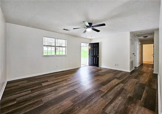 Photo 4 of Sale Pending at 314 Morris Dr SE, Conyers, GA 30094 | MLS# 7812826 | Listing updated on 2026-08-10