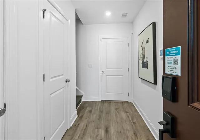 Listing Photo 5 - Condo for sale in building located at 501 Belvedere Dr, Alpharetta, GA 30022 - Unit #1