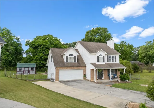 Homes for sale in Calhoun, GA | 106 Summerfield Ct, Calhoun, GA 30701 | MLS# 7772117