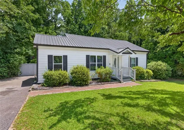 Homes for sale in Winder, GA | 265 3Rd Ave, Winder, GA 30680 | MLS# 7797705