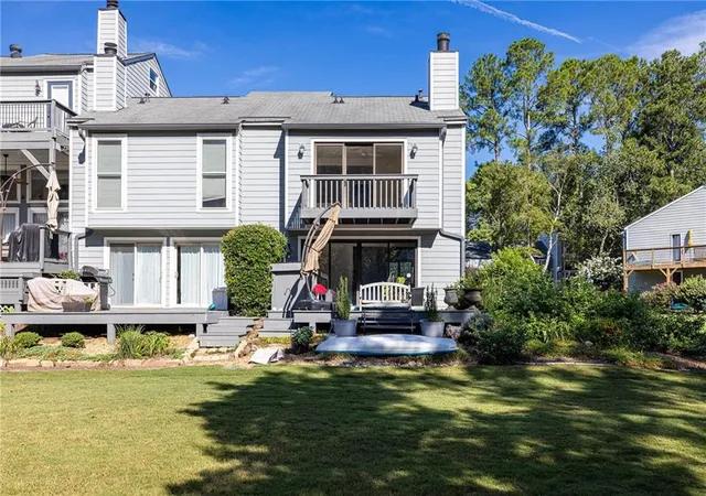 1st image of 1018 Riverbend Club Dr Se #18, Atlanta, GA 30339 | MLS# 7824475