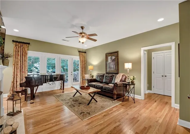 Photo 4 of Townhouse for sale at 2316 Saint Davids Sq NW #14, Kennesaw, GA 30152 | MLS# 7801114 | Listing updated on 2026-09-06