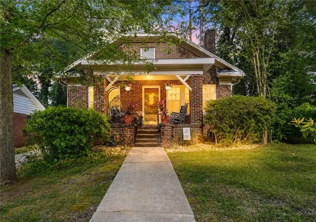 Homes for sale in Atlanta, GA | 3546 Hemphill St, Atlanta, GA 30337 | MLS# 7764726