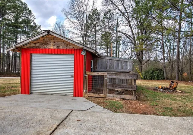 Homes for sale in Bremen, GA | 1188 Georgia Ave, Bremen, GA 30110 | MLS# 7773614