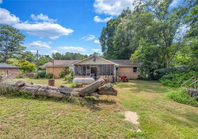 Photo 16 of Sale Pending at 6874 Cherry Cir, Lithia Springs, GA 30122 | MLS# 7809445 | Listing updated on 2026-08-25