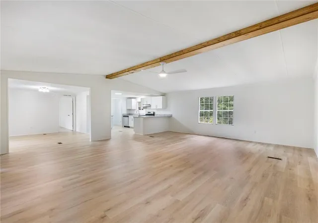 5th image of 1114 Neal Rd, Commerce, GA 30530 | MLS# 7802656