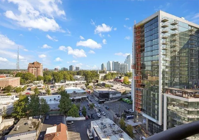Listing Photo 2 - Condo for sale in building located at 325 E Paces Fry Rd Ne, Atlanta, GA 30305 - Unit #1411