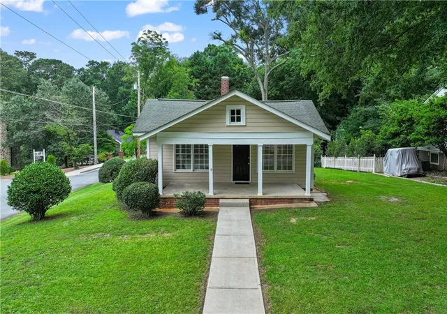 Photo 2 of Single family home for sale at 4503 Lombardy Way, Acworth, GA 30101 | MLS# 7796786 | Listing updated on 2026-08-26