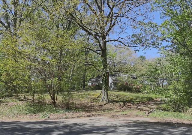 Photo 1 of Sale Pending at 204 Villa Rica Hwy, Dallas, GA 30157 | MLS# 7359919 | Listing updated on 2026-06-26