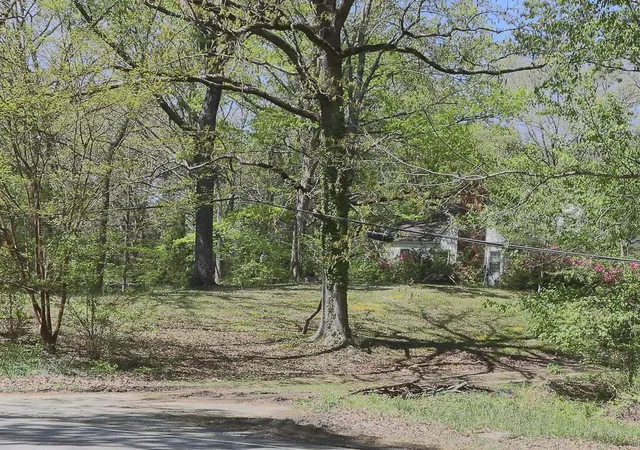 Photo 2 of Sale Pending at 204 Villa Rica Hwy, Dallas, GA 30157 | MLS# 7359919 | Listing updated on 2026-06-26