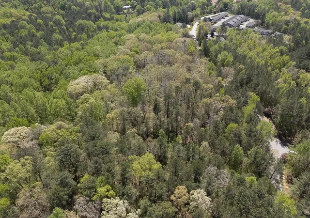 Photo 4 of Sale Pending at 204 Villa Rica Hwy, Dallas, GA 30157 | MLS# 7359919 | Listing updated on 2026-06-26