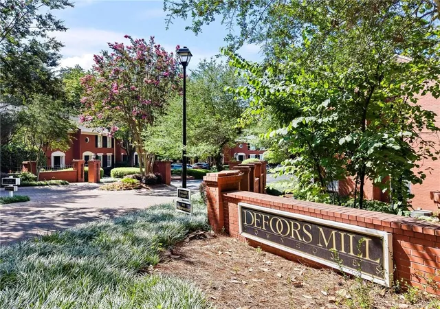 2nd image of 101 Defoors Mill Dr Nw, Atlanta, GA 30318 | MLS# 7811859