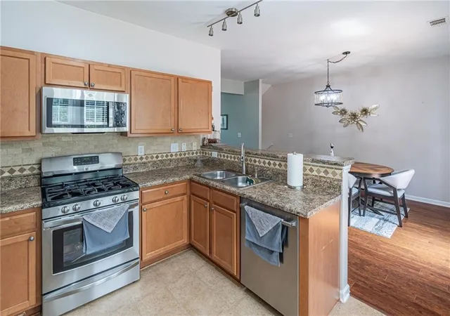4th image of 1216 Park Pass Wy, Suwanee, GA 30024 | MLS# 7779287