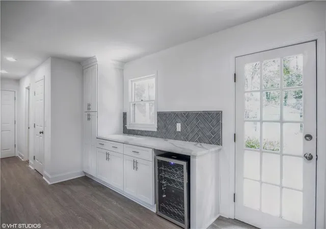 Photo 3 of Single family home for sale at 1944 Lashley Ct, Snellville, GA 30078 | MLS# 7795940 | Listing updated on 2026-08-06