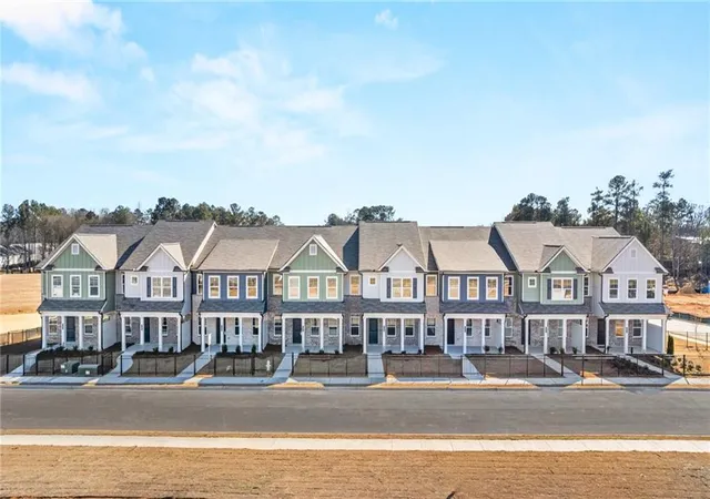 Homes for sale in Loganville, GA | 3265 Lake Carlton Road, Loganville, GA 30052 | MLS# 7802493