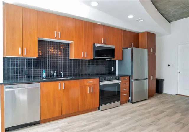 2nd image of 943 Peachtree St Ne #1304, Atlanta, GA 30309 | MLS# 7818744