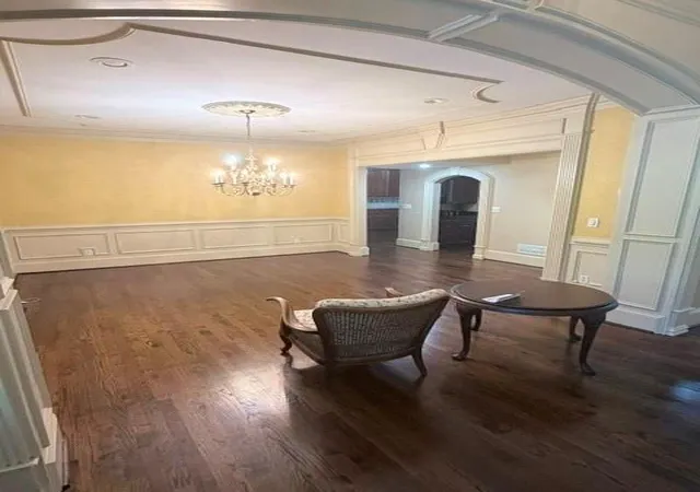 Photo 2 of Sale Pending at 440 Hillside Dr Nw, Atlanta, GA 30342 | MLS# 7816065 | Listing updated on 2026-08-29