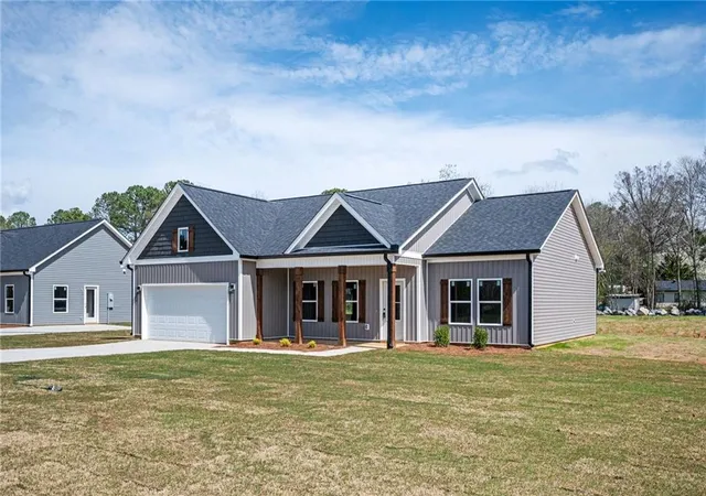Photo 3 of Single family home for sale at 110 Anita Blvd, Carrollton, GA 30117 | MLS# 7814171 | Listing updated on 2026-10-05