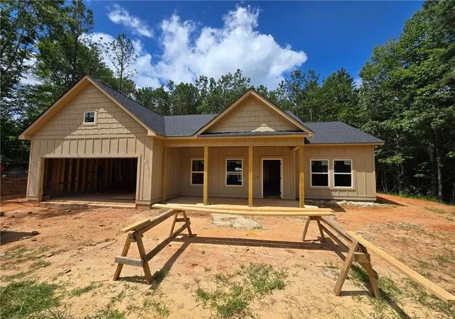 Photo 3 of Single family home for sale at 110 Anita Blvd, Carrollton, GA 30117 | MLS# 7814171 | Listing updated on 2026-10-05
