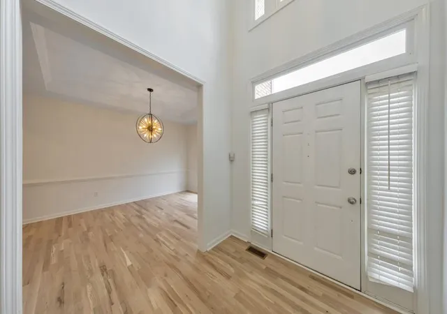 Photo 3 of Sale Pending at 3548 Dunlin Shore Ct, Peachtree Corners, GA 30092 | MLS# 7788548 | Listing updated on 2026-09-09