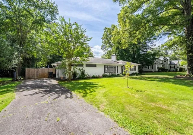 2nd image of 206 Walnut St, Cedartown, GA 30125 | MLS# 7808831