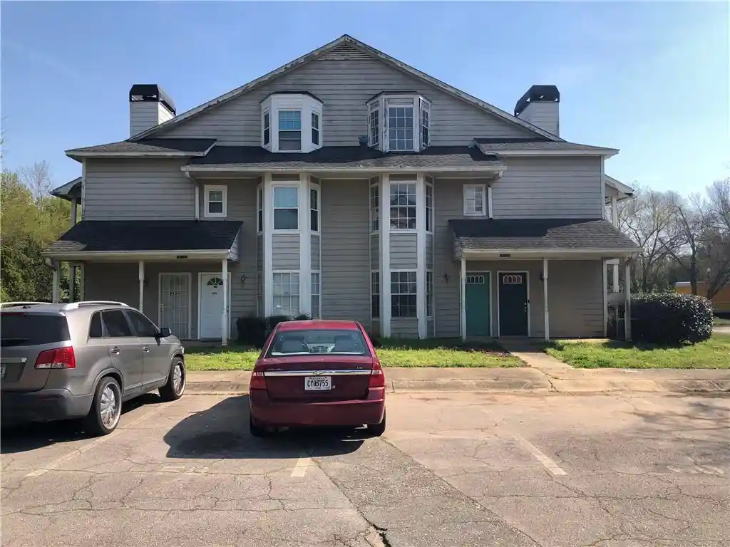 Listing Photo 1 - Condo for sale in 9456 Cypress Ln located at 9456 Cypress Ln, Jonesboro, GA 30238 - Unit 9456 Cypress Ln