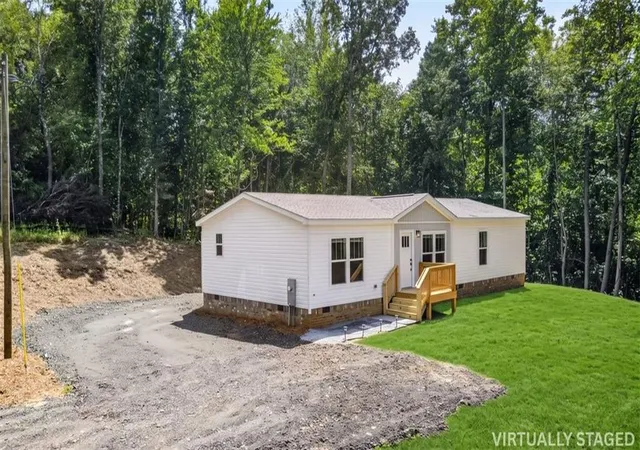 Photo 3 of Sale Pending at 758 Upper Burris Rd, Canton, GA 30114 | MLS# 7828696 | Listing updated on 2026-10-07